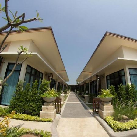 Med Room Korat Nakhonratchasima Εξωτερικό φωτογραφία