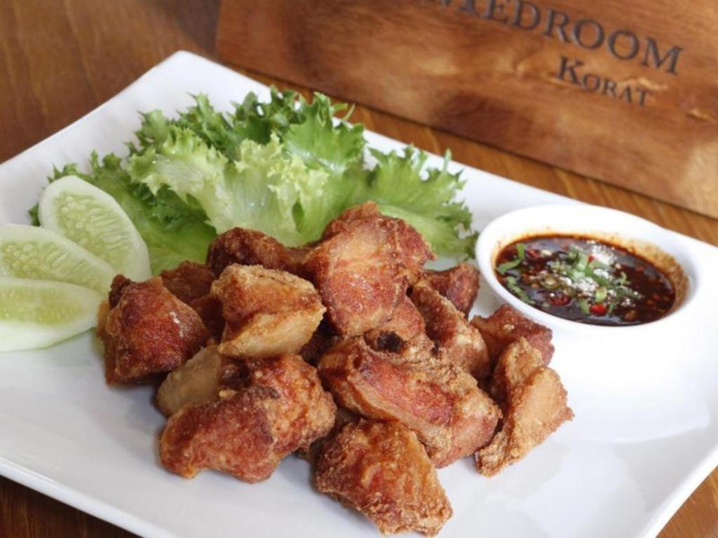 Med Room Korat Nakhonratchasima Εξωτερικό φωτογραφία