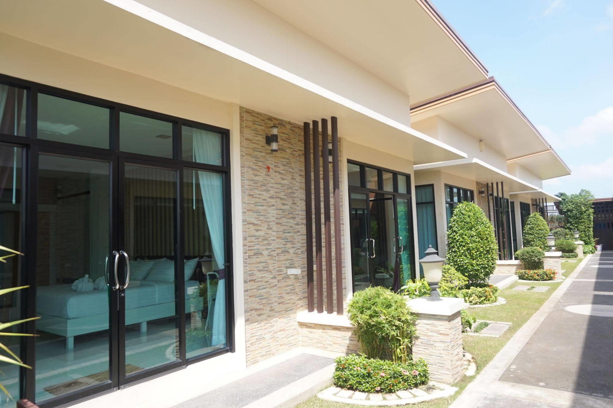 Med Room Korat Nakhonratchasima Εξωτερικό φωτογραφία