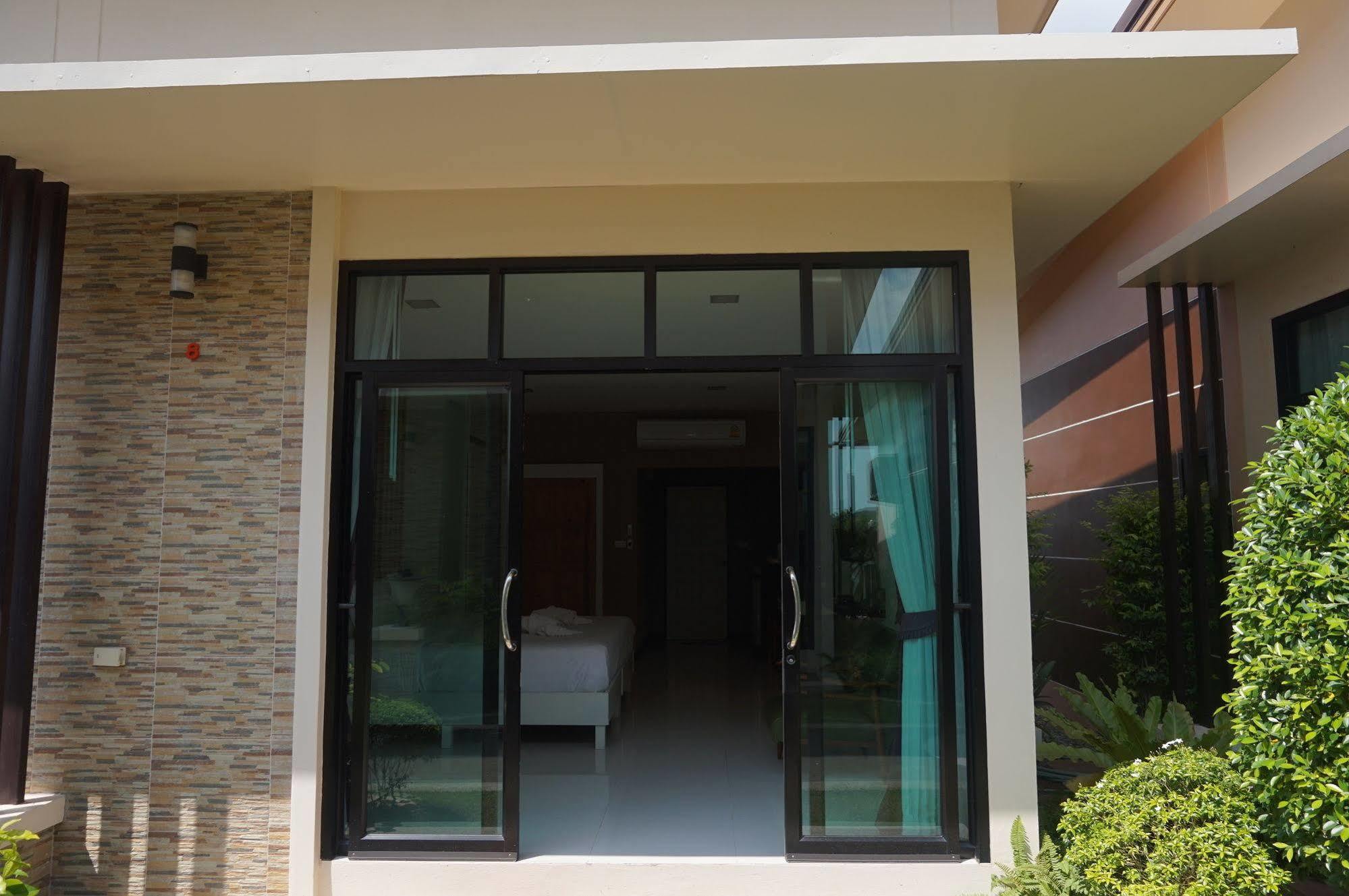 Med Room Korat Nakhonratchasima Εξωτερικό φωτογραφία
